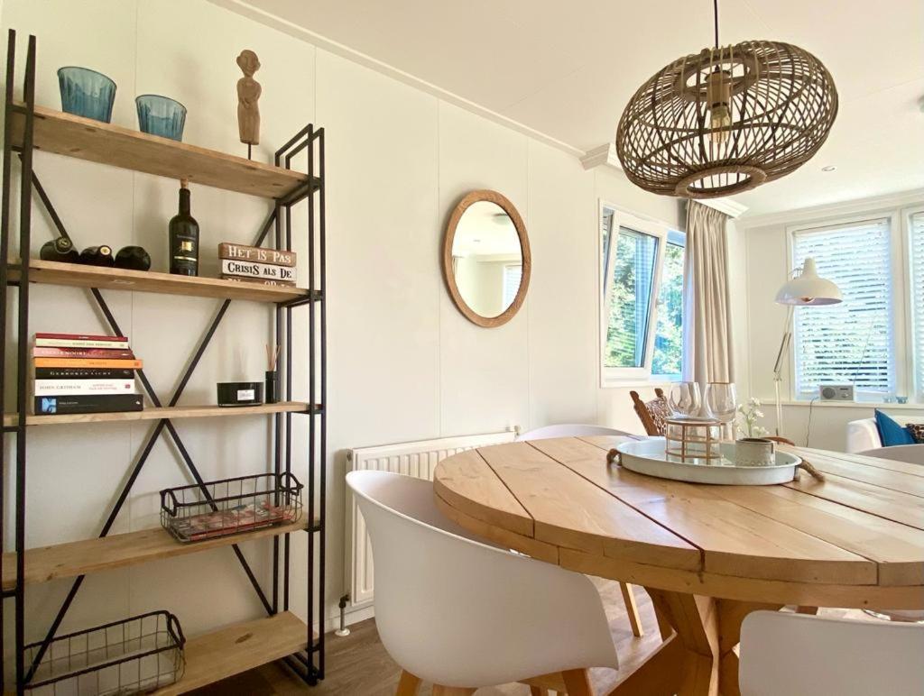Apartmán Chalet 'De Lanterfanter' Grou Exteriér fotografie