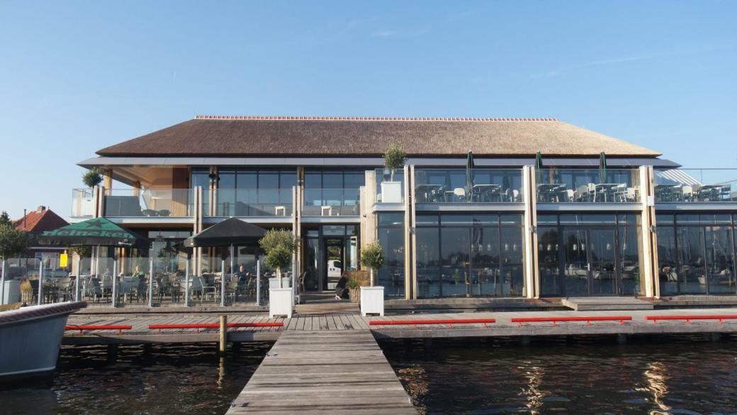 Apartmán Chalet 'De Lanterfanter' Grou Exteriér fotografie